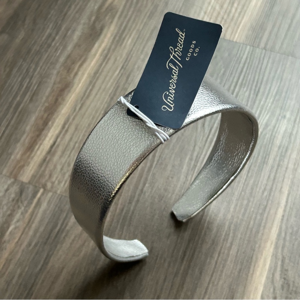 NWT Universal Thread Silver Headband